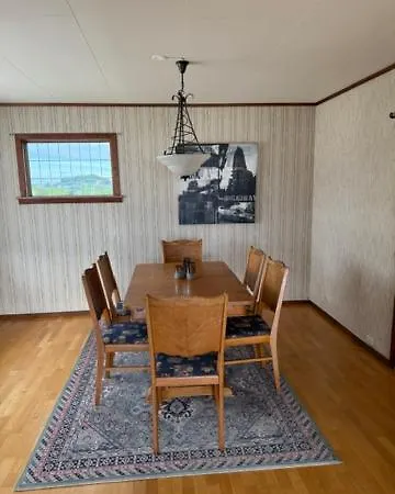 Sunde Fjord View, Easy And Cheap! * Sula (More og Romsdal)